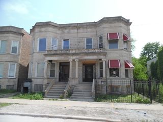 6347 S Eberhart Avenue, Chicago, IL 60637
