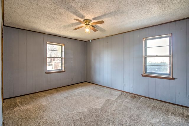 305 Gene Autry Drive, Tioga, TX 76271