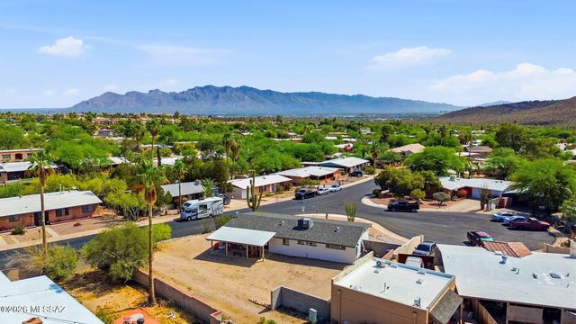 2743 W Calle Arandas, Tucson, AZ 85745