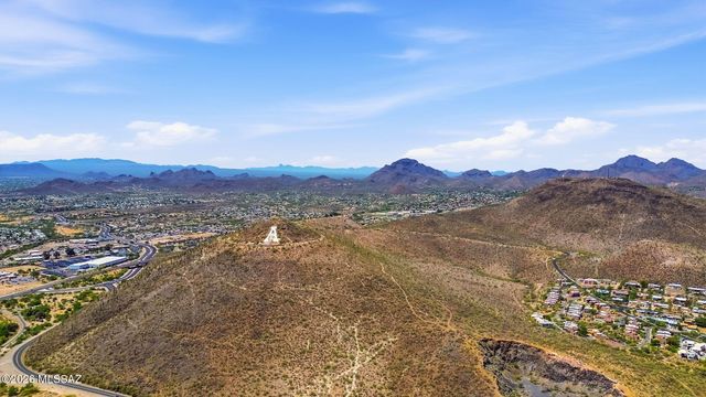 2743 W Calle Arandas, Tucson, AZ 85745