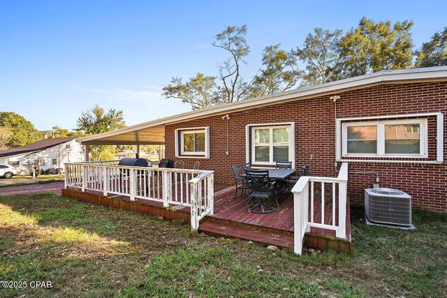 203 W Kansas Avenue, Bonifay, FL 32425