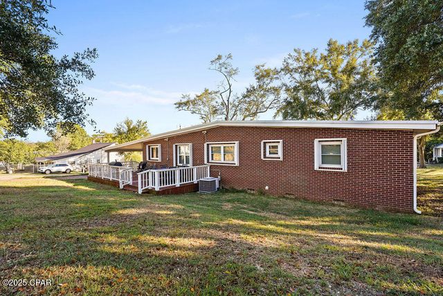 203 W Kansas Avenue, Bonifay, FL 32425