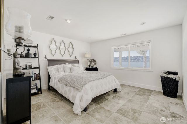 16035 Inglewood Road NE, Kenmore, WA 98028