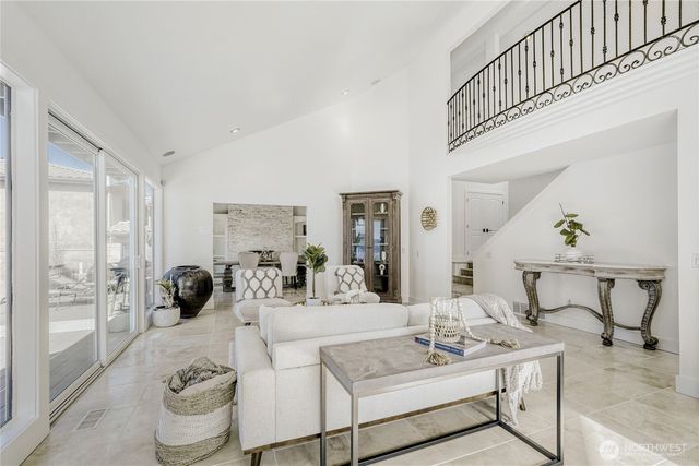 16035 Inglewood Road NE, Kenmore, WA 98028