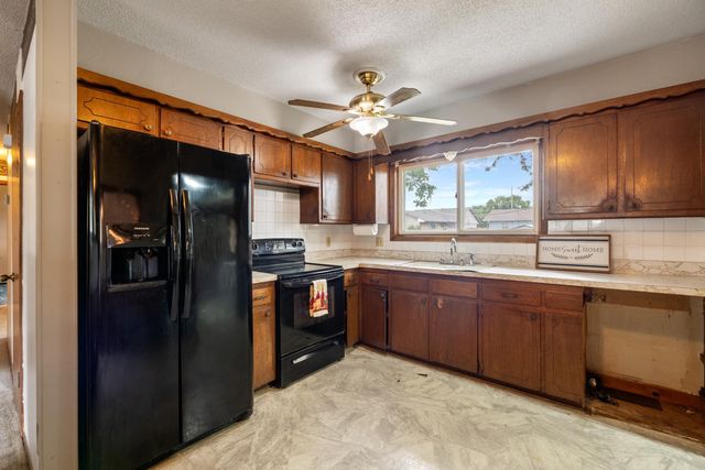 3327 S All Hallows Ave, Wichita, KS 67217