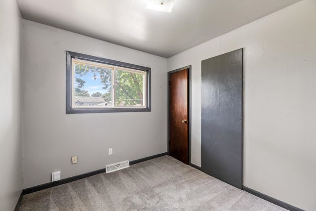 3327 S All Hallows Ave, Wichita, KS 67217