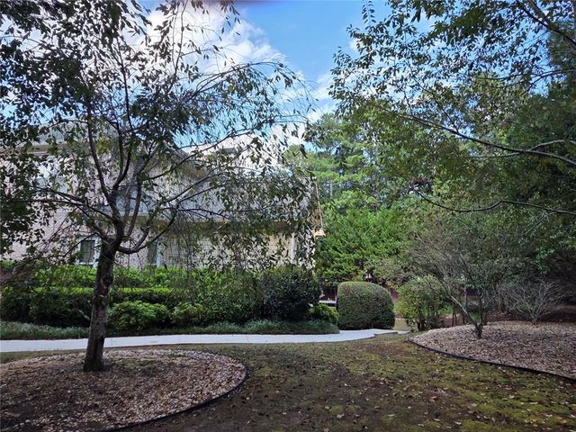 4690 Prestbury Drive, Suwanee, GA 30024