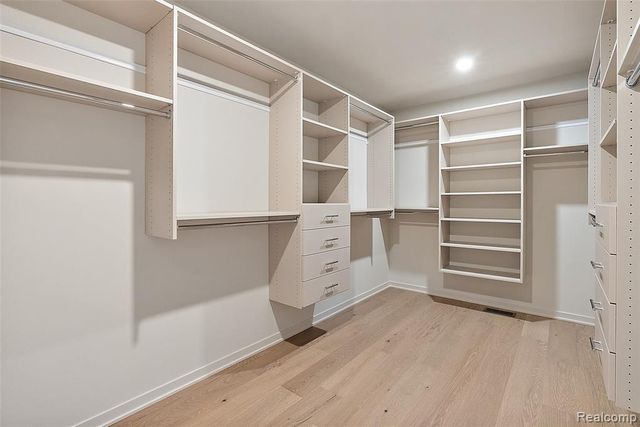 1816 Clifton Avenue, Royal Oak, MI 48073