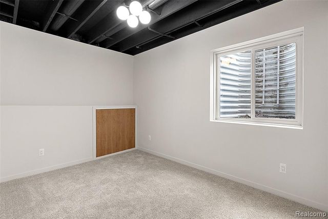 1816 Clifton Avenue, Royal Oak, MI 48073