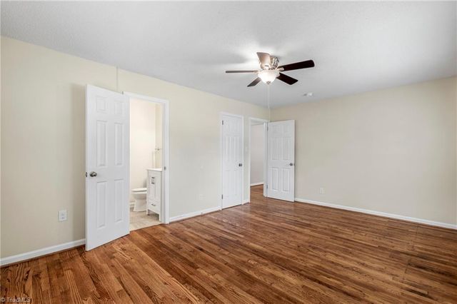 1300 Rotherwood Road, Greensboro, NC 27406
