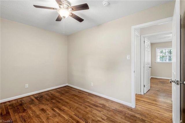 1300 Rotherwood Road, Greensboro, NC 27406