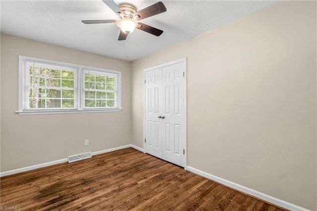 1300 Rotherwood Road, Greensboro, NC 27406