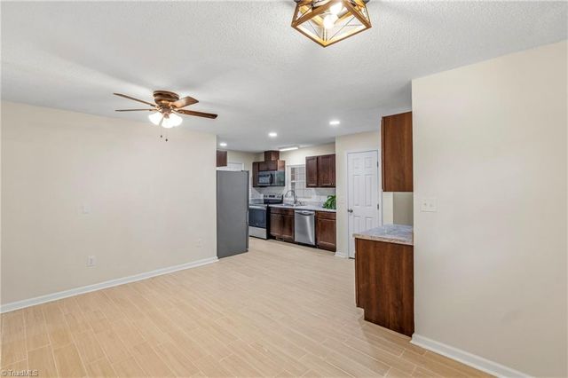 1300 Rotherwood Road, Greensboro, NC 27406