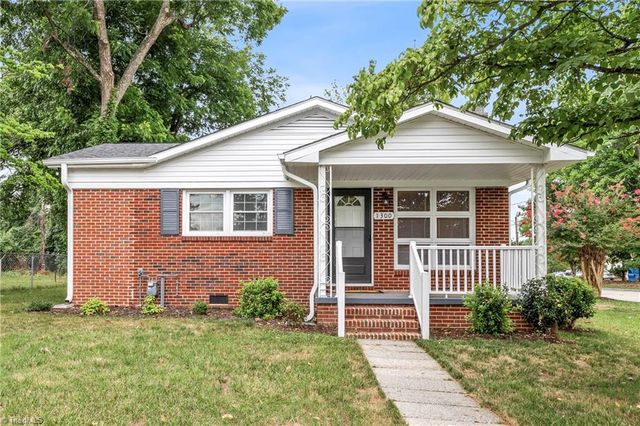 1300 Rotherwood Road, Greensboro, NC 27406