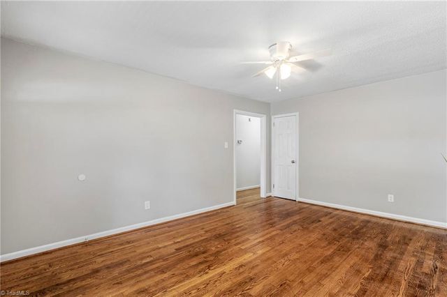 1300 Rotherwood Road, Greensboro, NC 27406