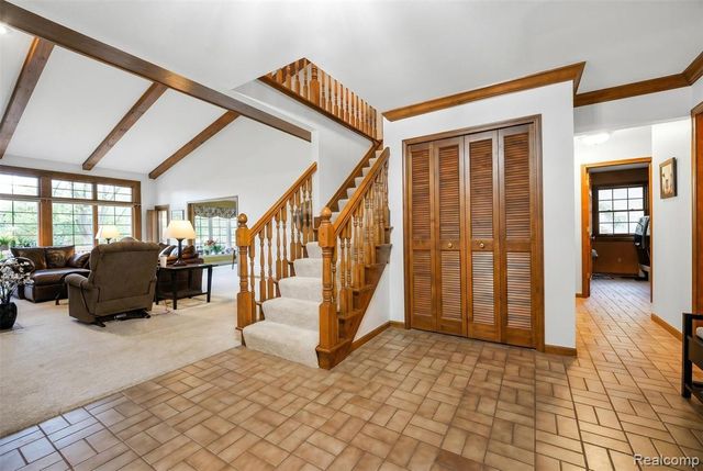 21734 Beauford Lane, Northville, MI 48167