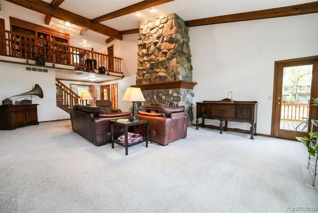 21734 Beauford Lane, Northville, MI 48167