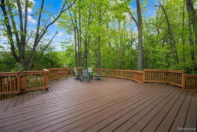 21734 Beauford Lane, Northville, MI 48167