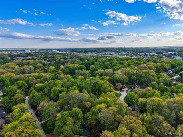 21734 Beauford Lane, Northville, MI 48167