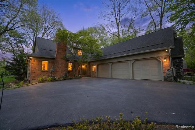 21734 Beauford Lane, Northville, MI 48167