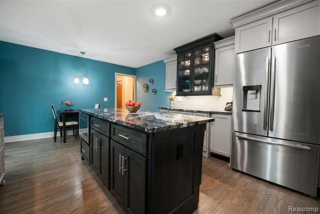 21734 Beauford Lane, Northville, MI 48167