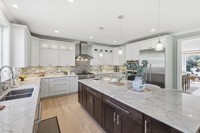 115 Meadowbrook Rd, Newton, MA 02459