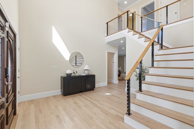115 Meadowbrook Rd, Newton, MA 02459