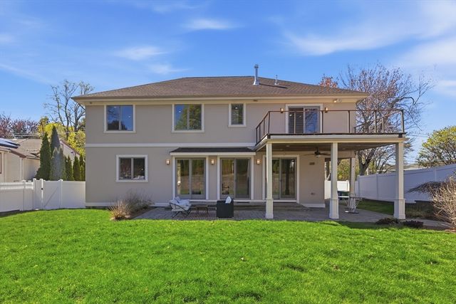 115 Meadowbrook Rd, Newton, MA 02459
