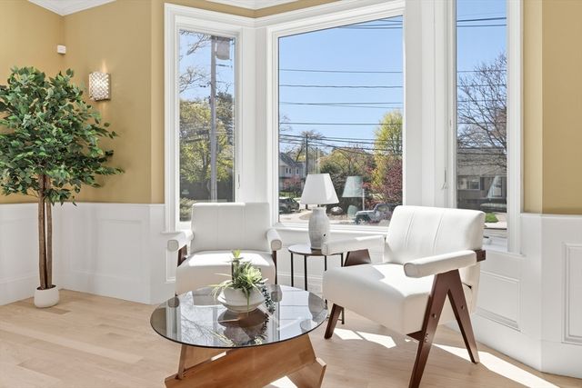 115 Meadowbrook Rd, Newton, MA 02459