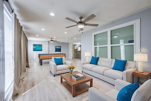 136 Presidents Way, Venus, TX 76084