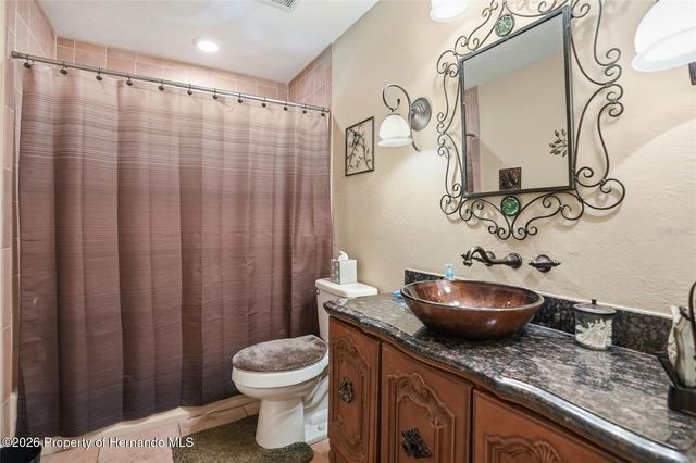 24050 Winding Creek Drive, Brooksville, FL 34601