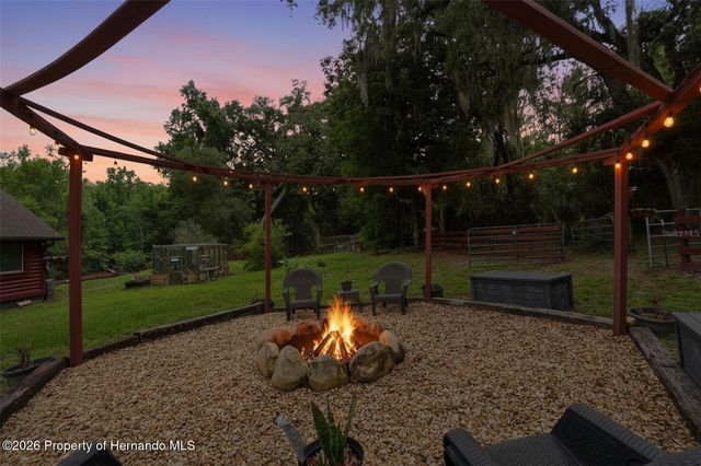 24050 Winding Creek Drive, Brooksville, FL 34601