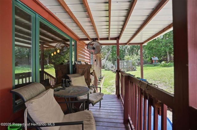 24050 Winding Creek Drive, Brooksville, FL 34601
