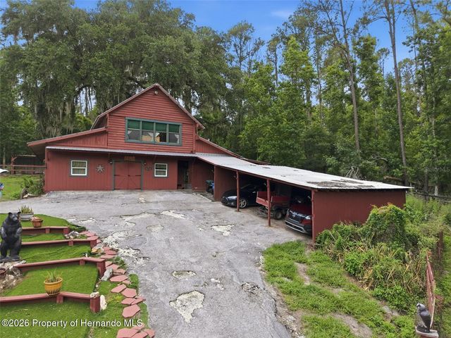 24050 Winding Creek Drive, Brooksville, FL 34601
