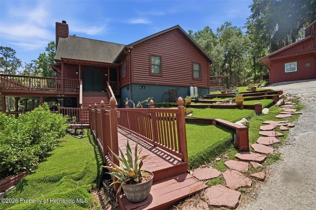 24050 Winding Creek Drive, Brooksville, FL 34601