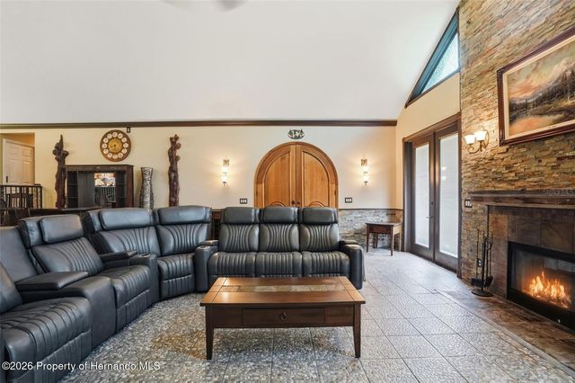 24050 Winding Creek Drive, Brooksville, FL 34601