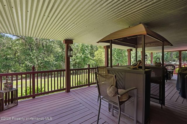 24050 Winding Creek Drive, Brooksville, FL 34601
