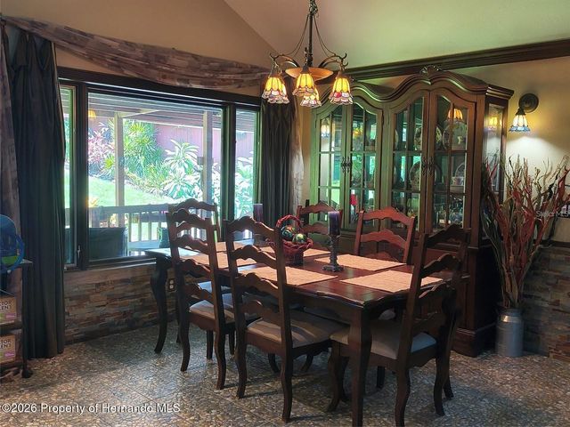 24050 Winding Creek Drive, Brooksville, FL 34601