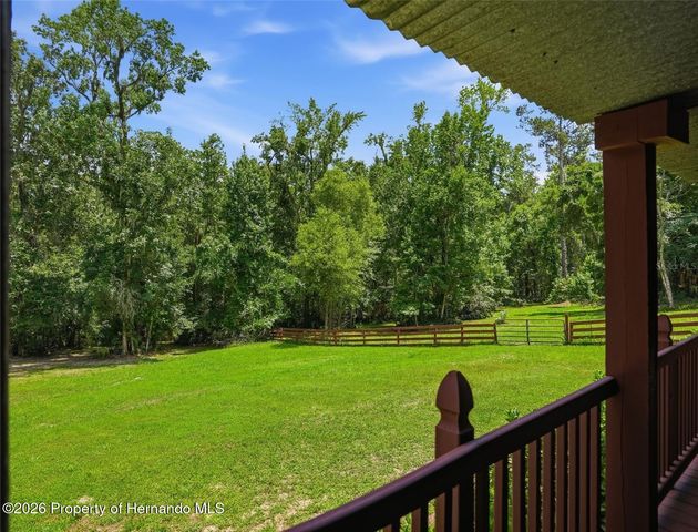 24050 Winding Creek Drive, Brooksville, FL 34601