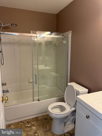 22248 GREAT TRAIL TER, Sterling, VA 20164
