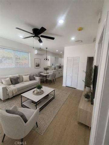 3460 Washington, Riverside, CA 92504
