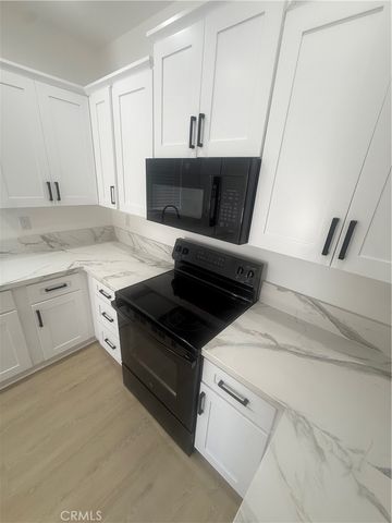 3460 Washington, Riverside, CA 92504