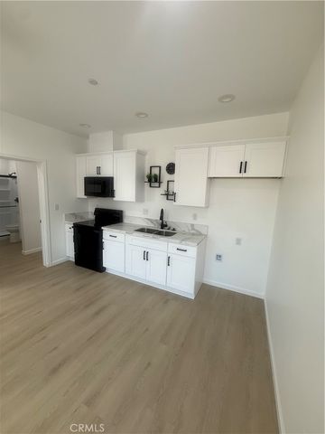3460 Washington, Riverside, CA 92504