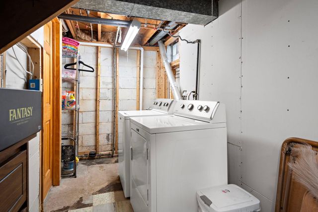 432 4th Avenue NE, Osseo, MN 55369