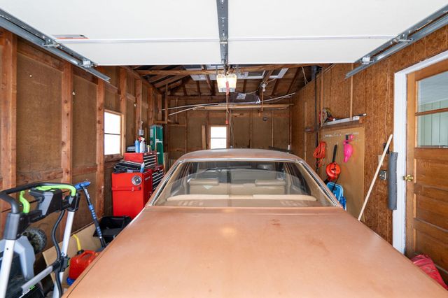 432 4th Avenue NE, Osseo, MN 55369