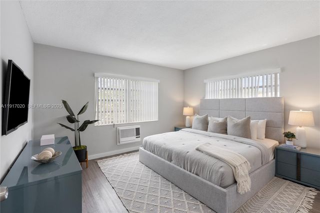 550 NE 20th St 6, Wilton Manors, FL 33305