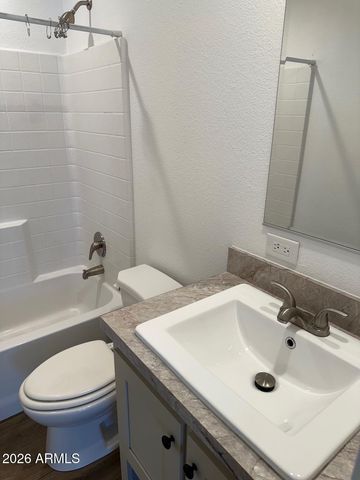 2548 S Kadomoto Drive, Cornville, AZ 86325