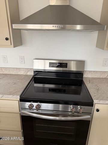 2548 S Kadomoto Drive, Cornville, AZ 86325