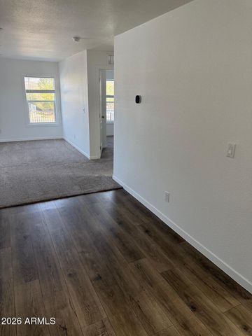 2548 S Kadomoto Drive, Cornville, AZ 86325