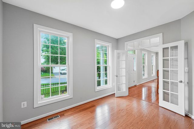 13217 MOONLIGHT TRAIL DR, Silver Spring, MD 20906